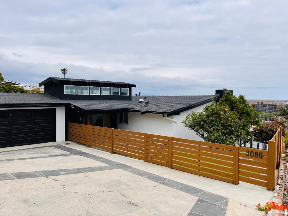 5-Star Hillside Home With Coastal Views, Gameroom, Pool, Hot Tub, 8 People Max Occupancy, 2024 Remodel, New Management, Free Parking Ventura Eksteriør billede